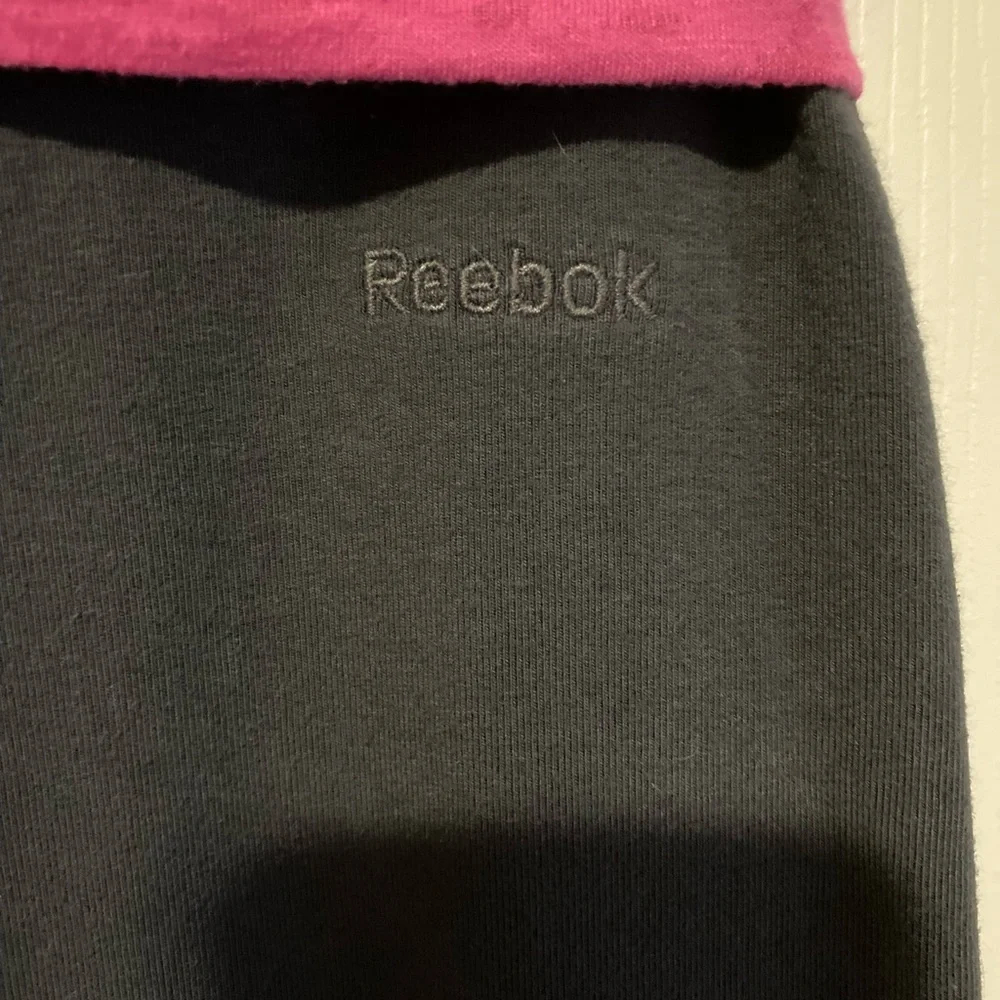 Reebok Athletic Set. Matching pants and top.